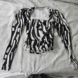 NWOT print top